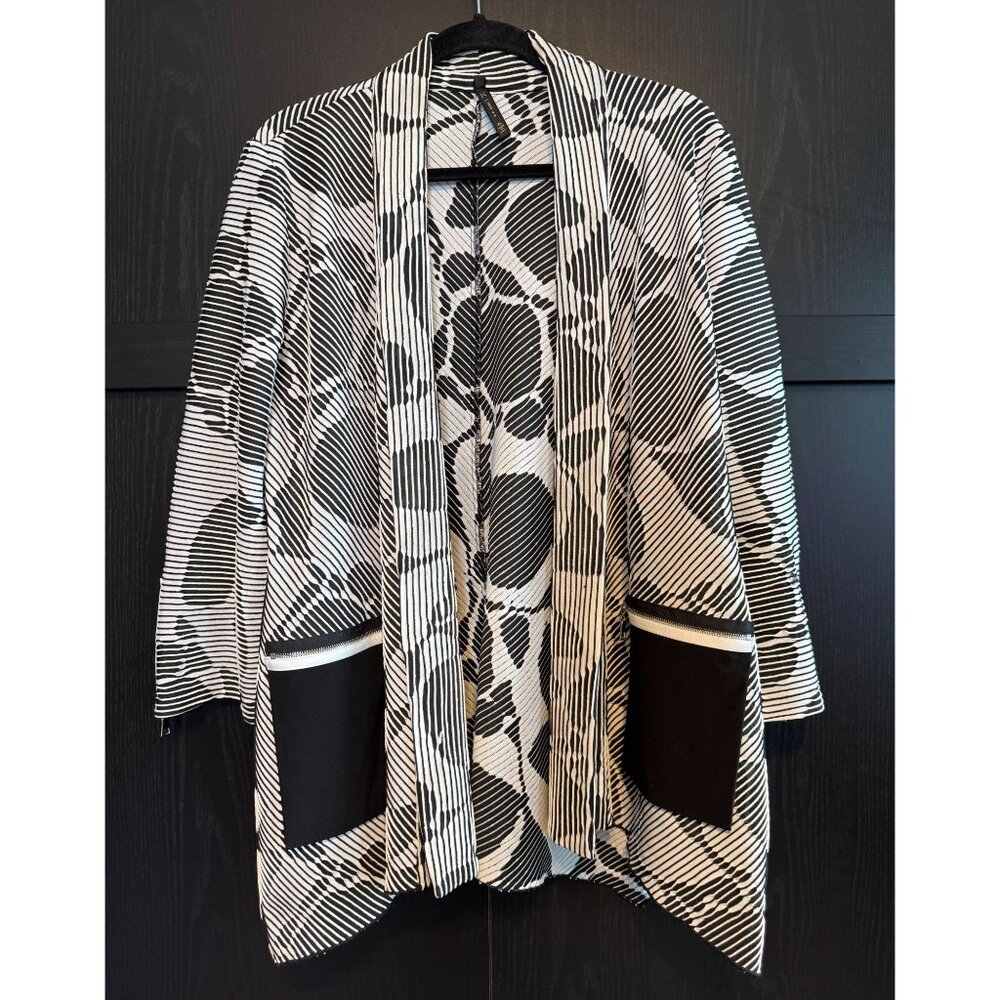 Black & White Printed Open-Front Blazer Jacket